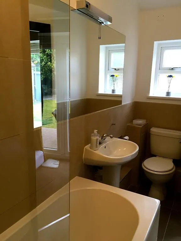 Carolina Guest House Cambridge  4*, Cambridge (Cambridgeshire)
